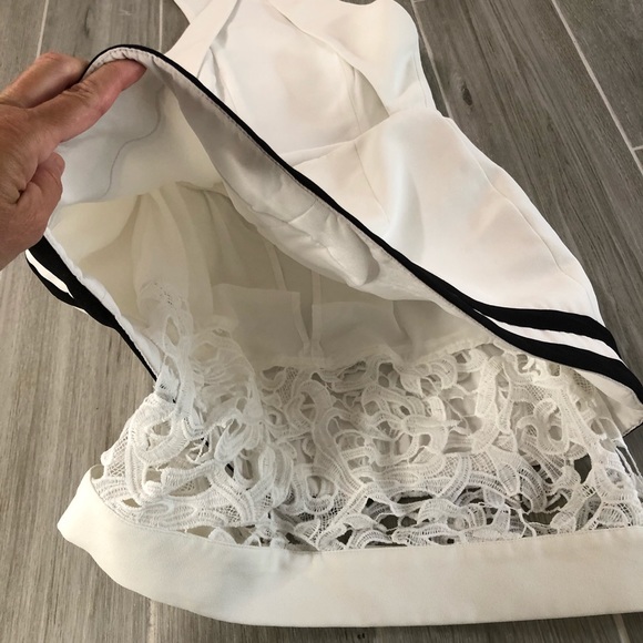 Little White Dress with gipur details. Cameo - Picture 5 of 10